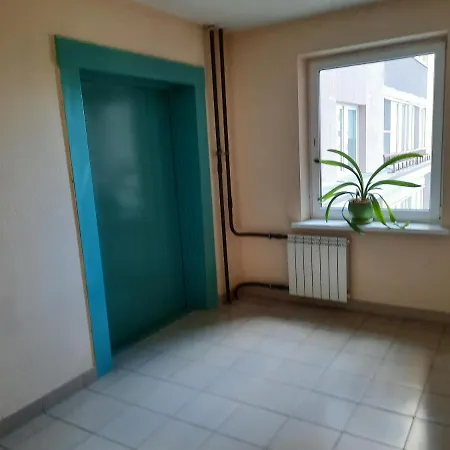 у метро On Prytyckaha 73 Apartment