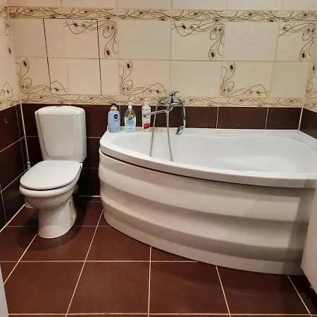 у метро On Prytyckaha 73 Apartment *